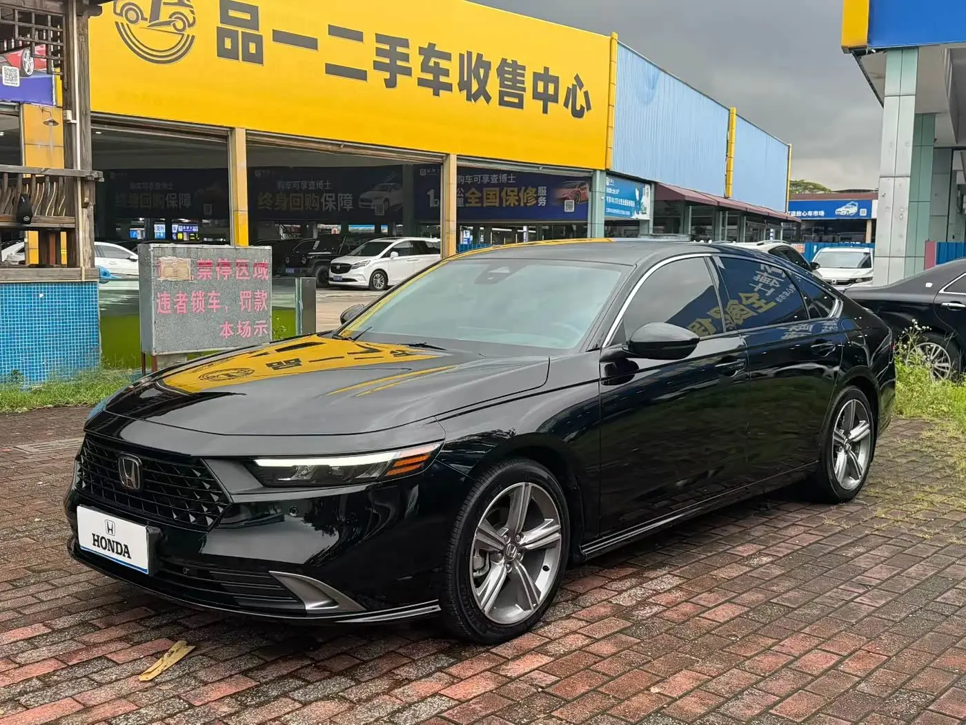 Honda Accord 2024 — Фото 1/9