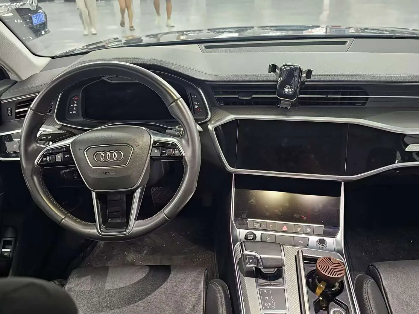 Audi A6L 2022 — Photo 15/17