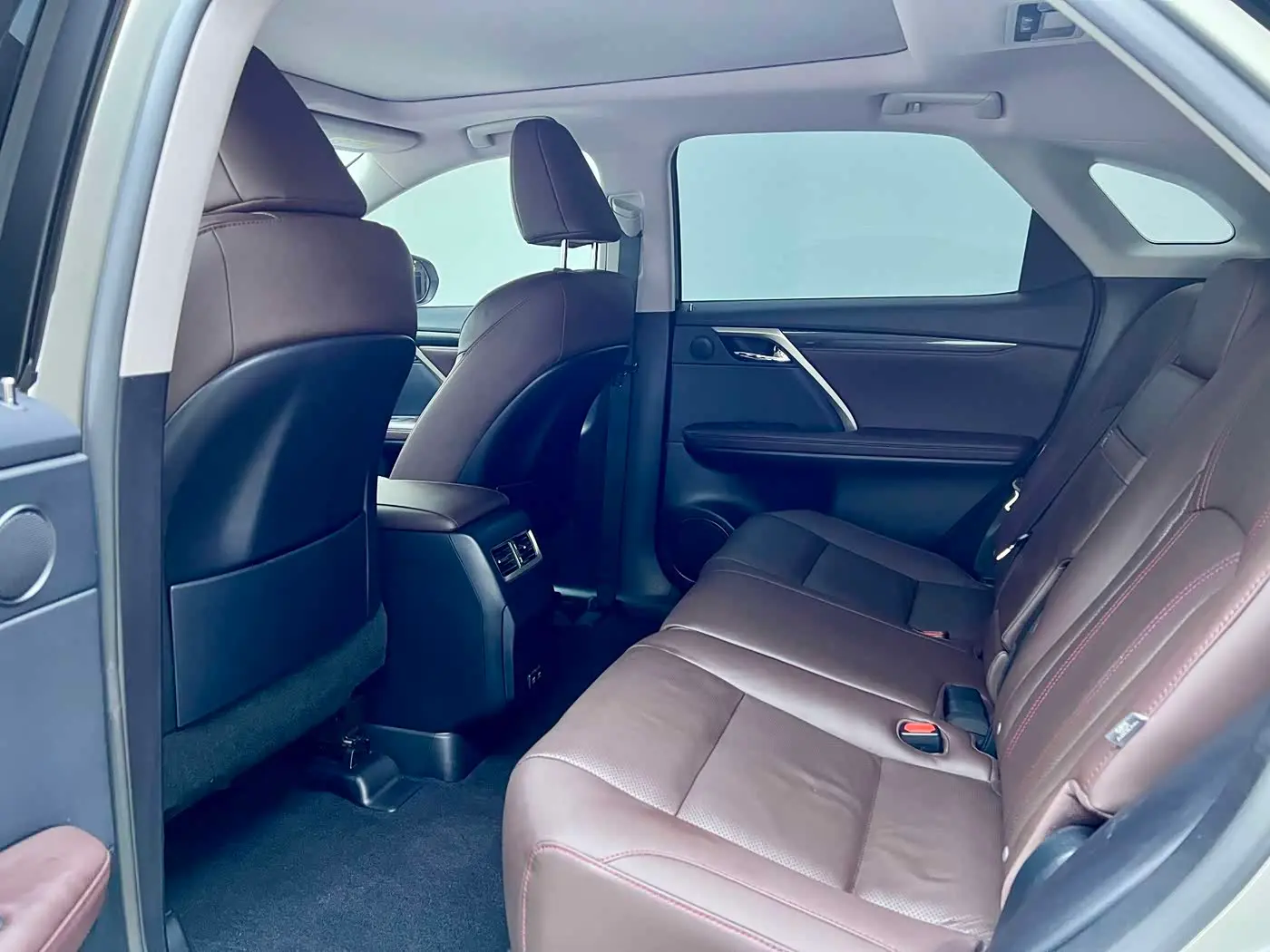 Lexus RX 2022 — Photo 20/20