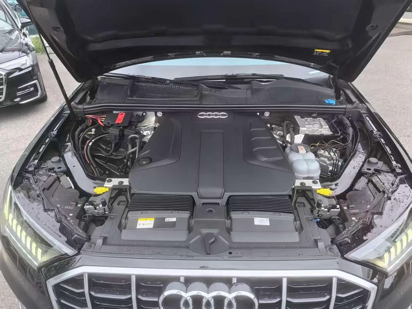 Audi Q7 2023 — Şəkil 8/10