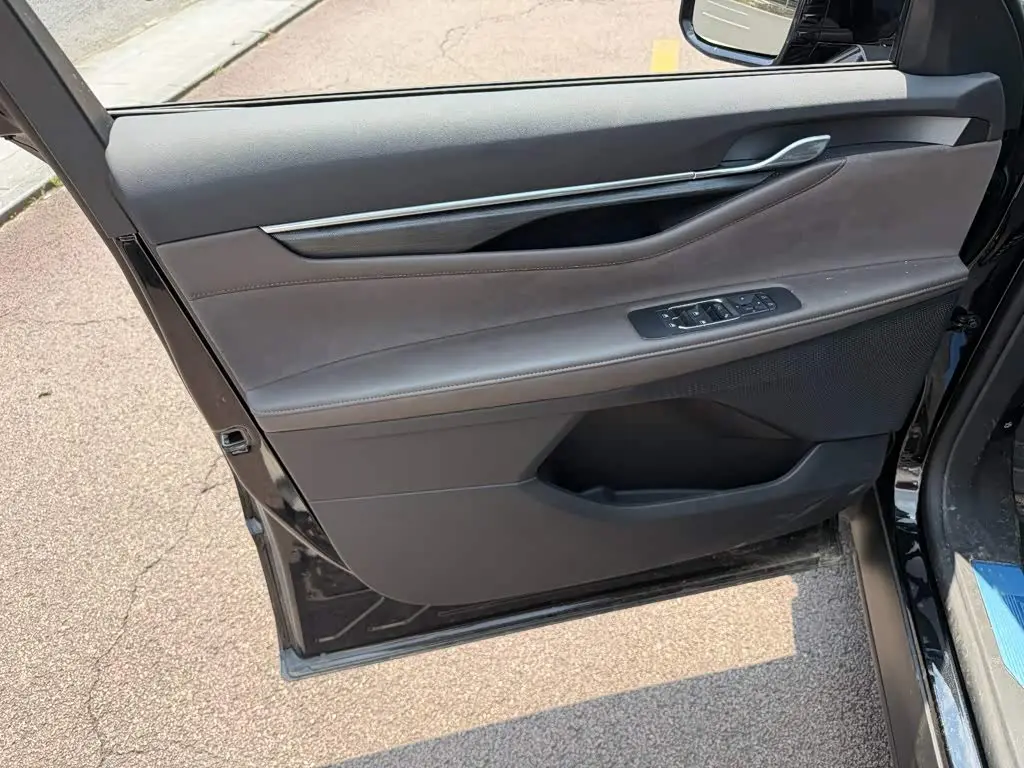 Ford Edge 2026 — Photo 6/14