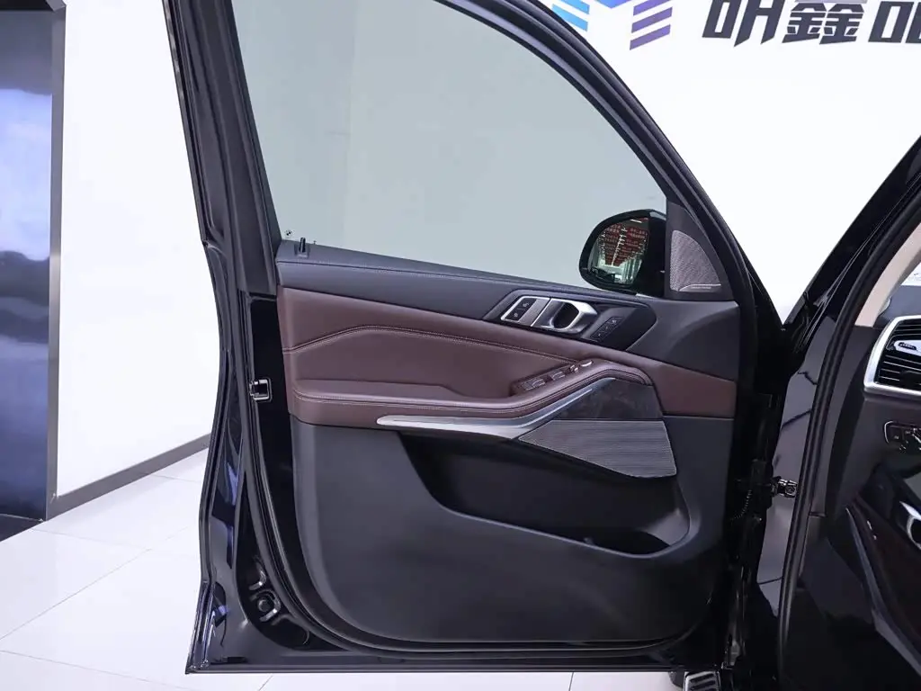 BMW X5 2022 — Photo 18/20
