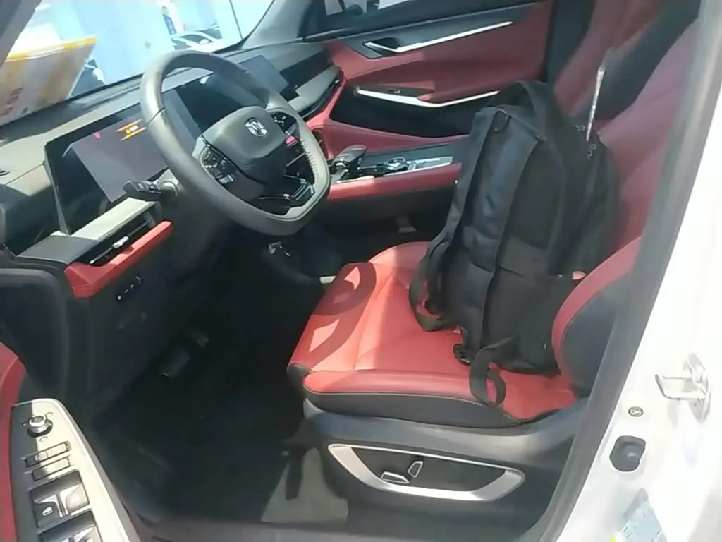 Changan CS75 PLUS 2023 — Фото 15/20