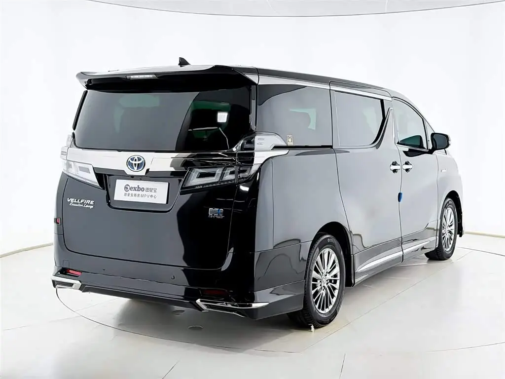 Toyota Vellfire 2020 — Фото 3/15