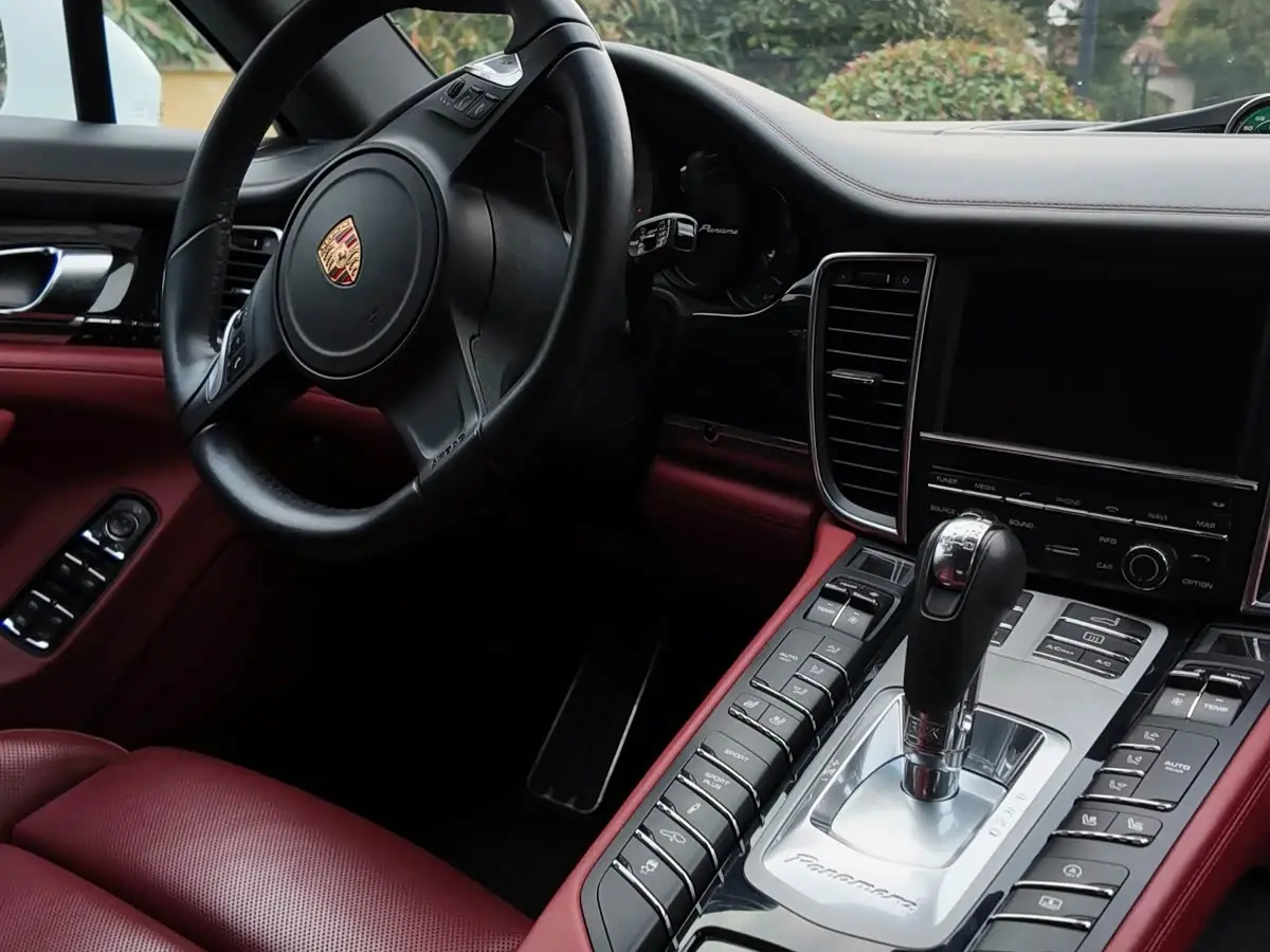 Porsche Panamera 2014 — Şəkil 16/20