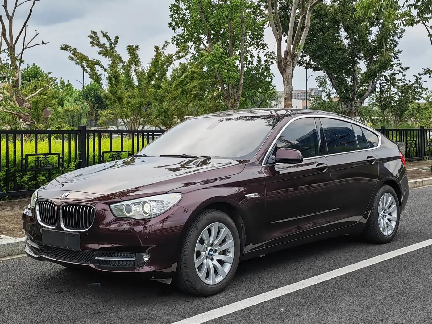 BMW 5 Series GT 2013 — Şəkil 2/10