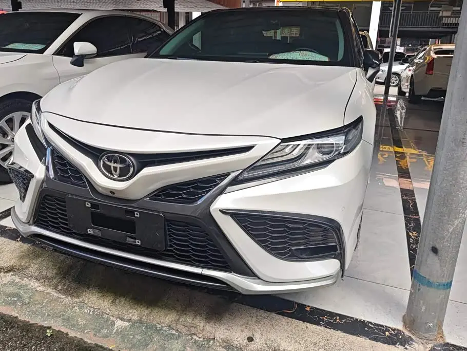 Toyota Camry 2023 — Şəkil 1/16