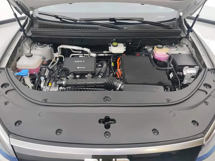 BYD Seal 05 DM-i 2026 — Photo 10/16