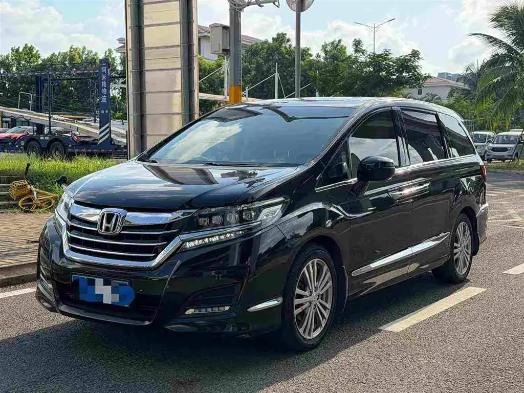 Honda Elysion 2018 — Şəkil 1/8