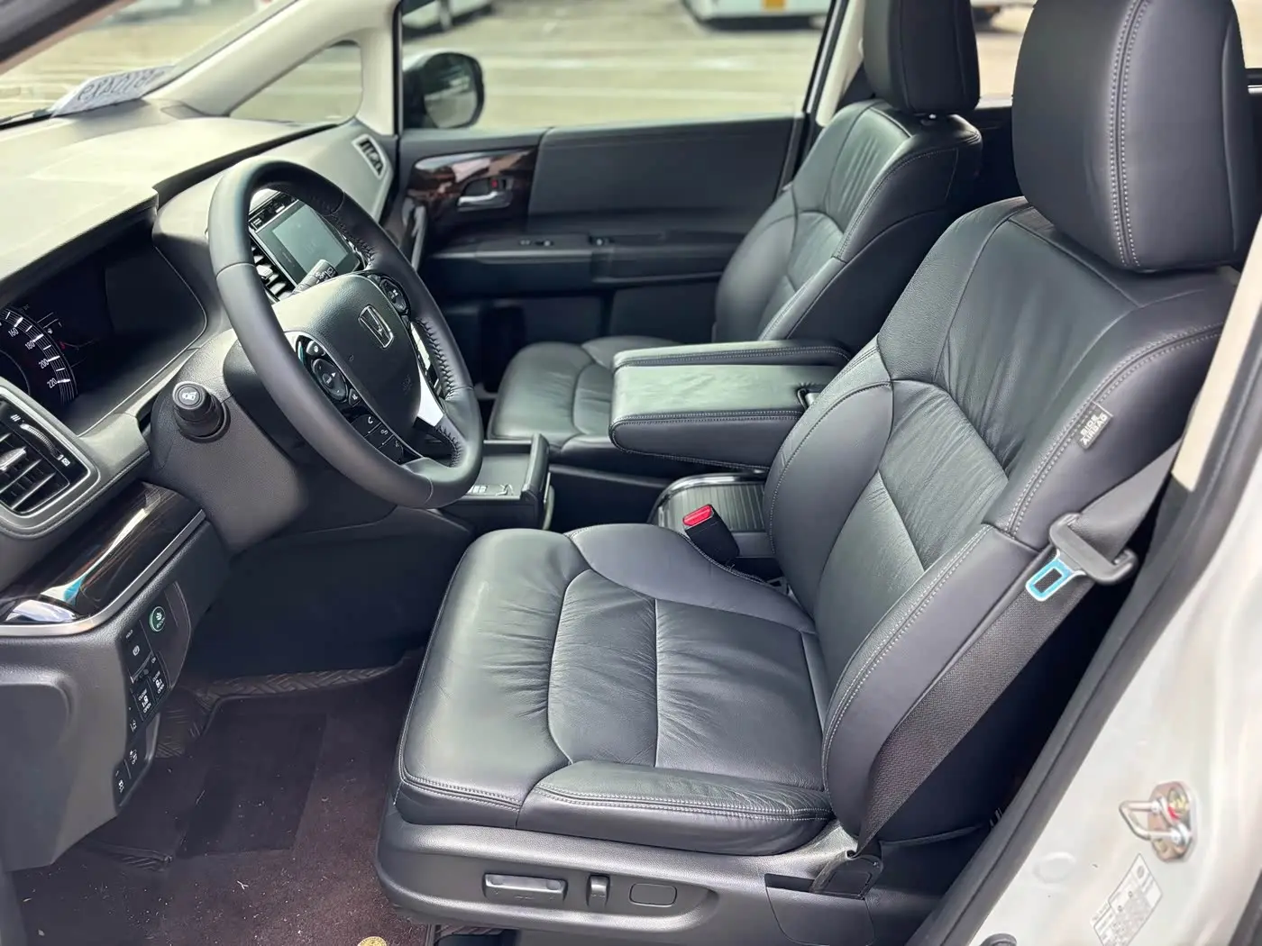 Honda Odyssey 2019 — Photo 7/20