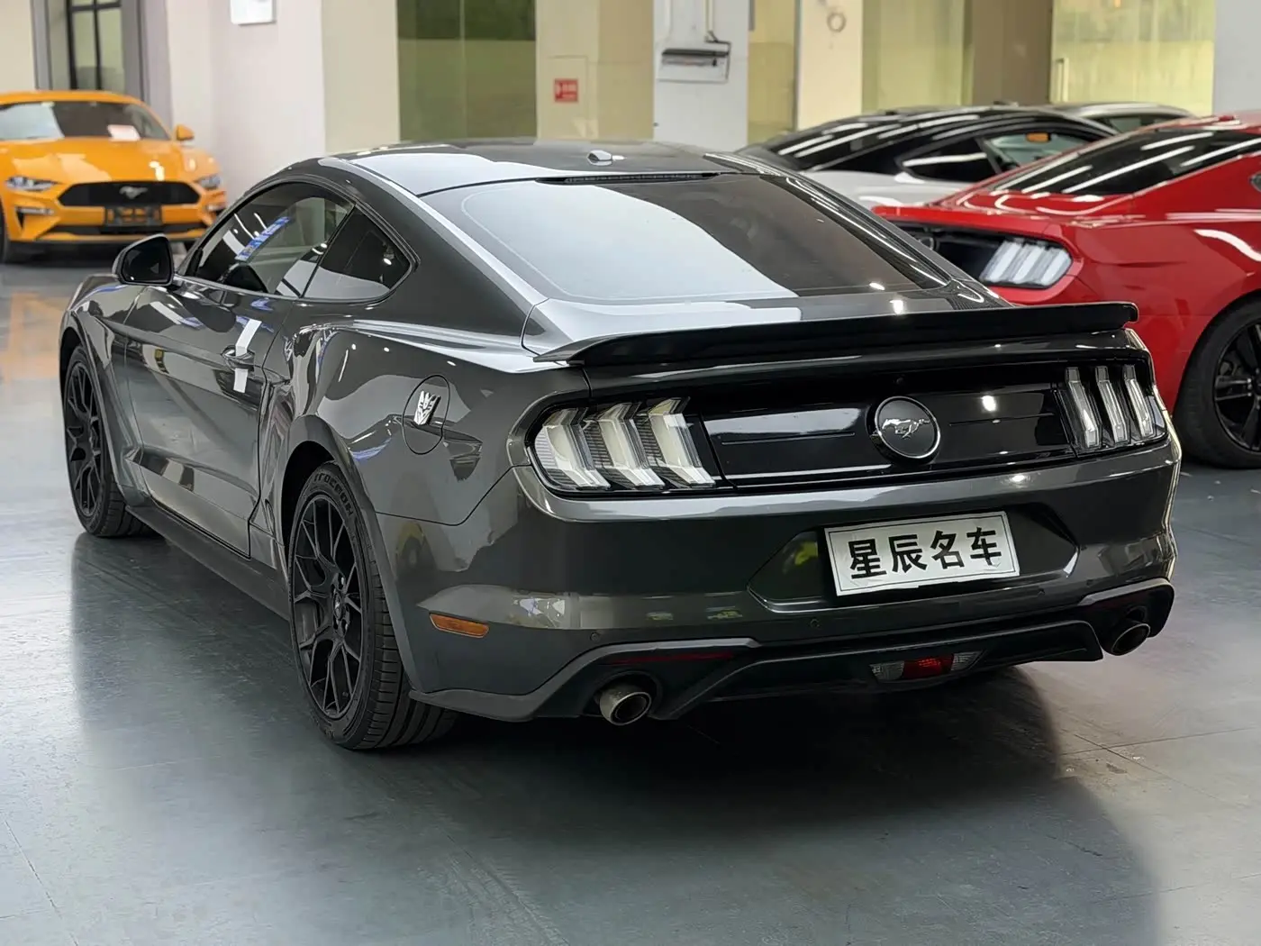 Ford Mustang 2019 — Şəkil 8/10