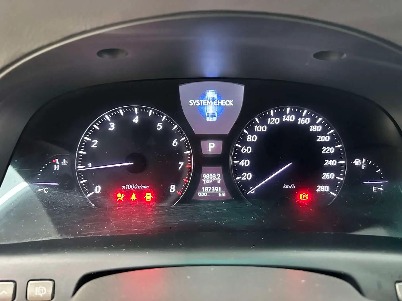Lexus LS 2007 — Photo 18/20