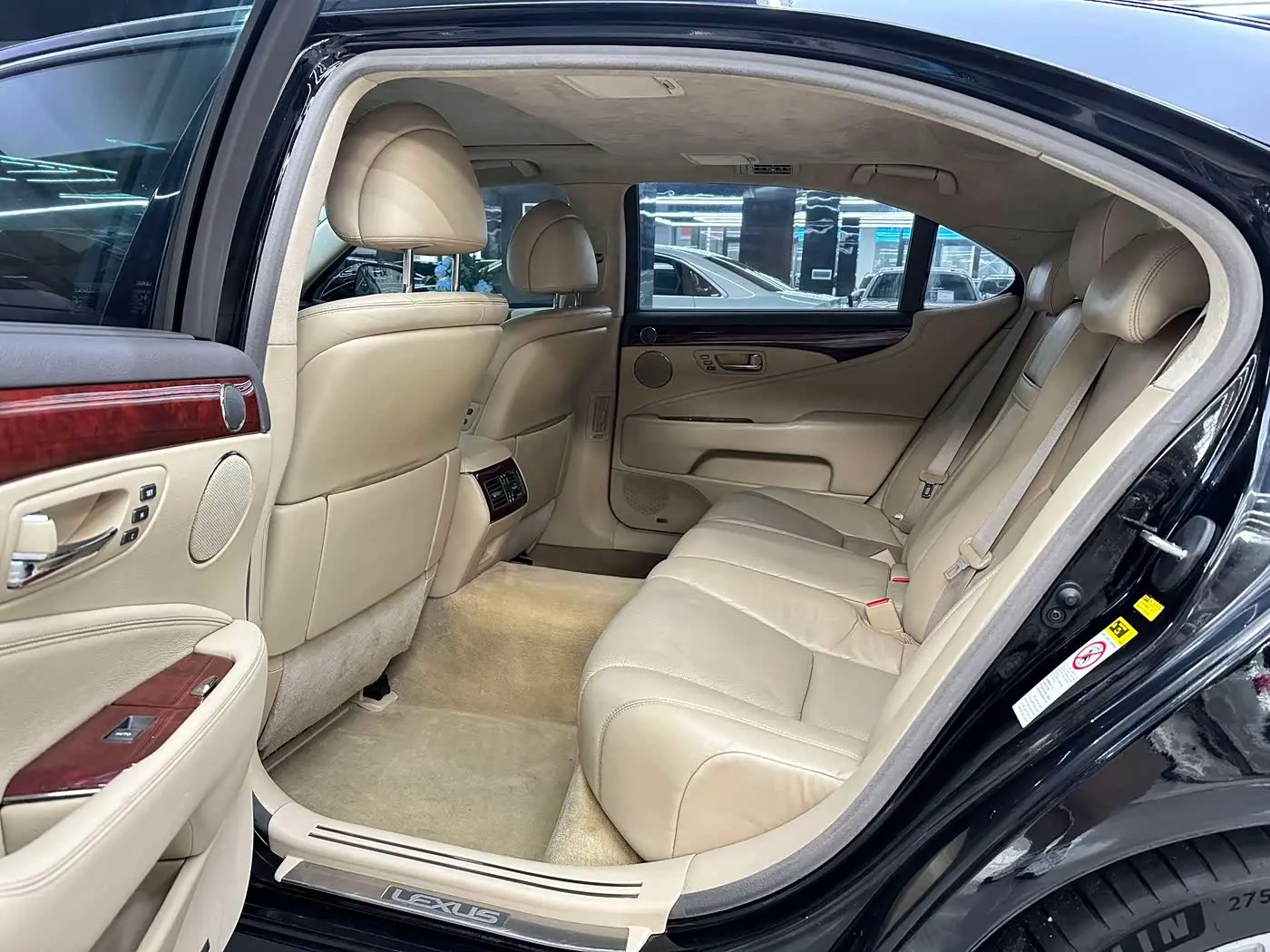 Lexus LS 2007 — Photo 12/20