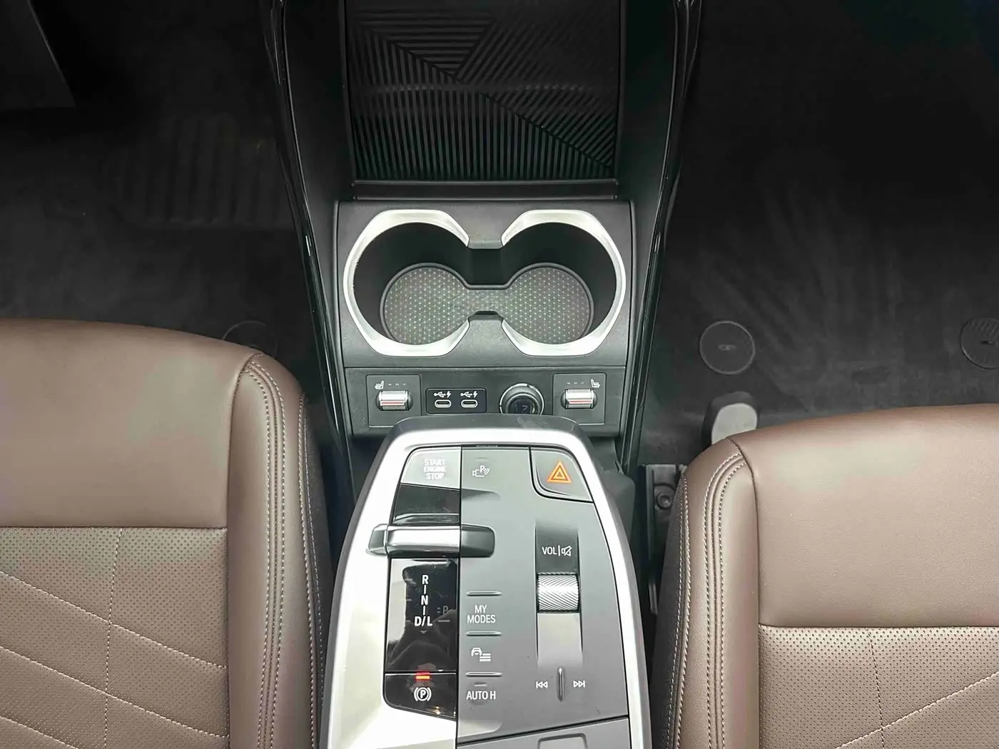 BMW X1 2023 — ფოტო 16/19