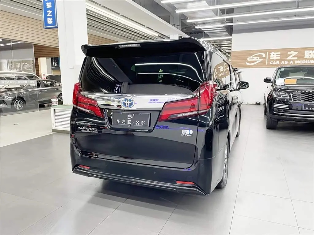 Toyota Alphard 2019 — Фото 6/15