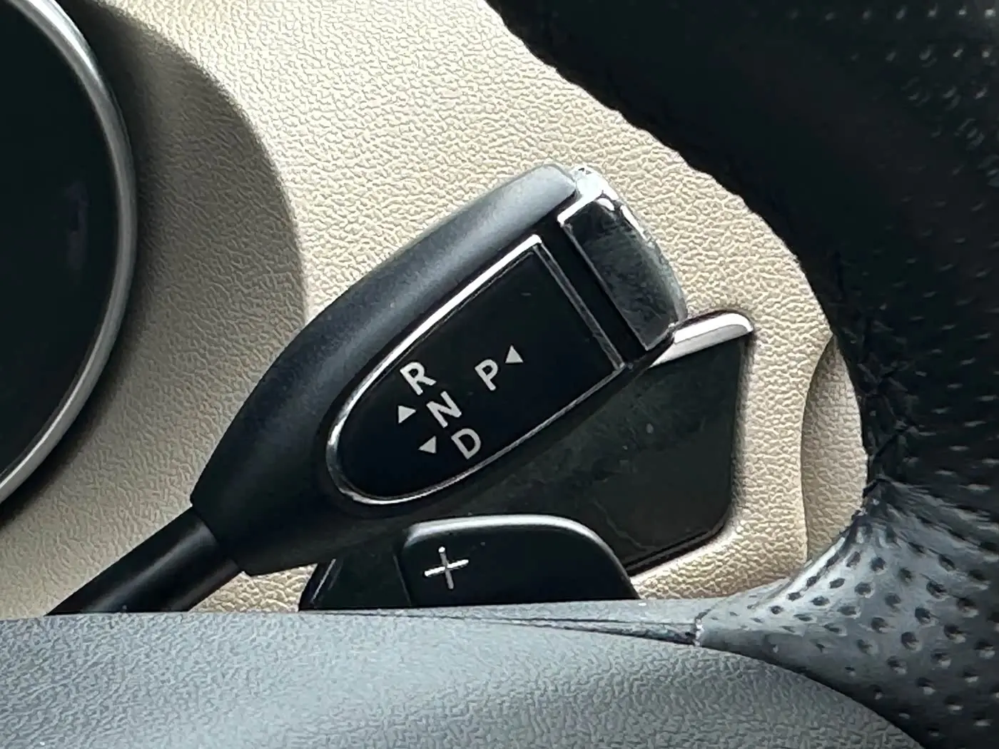 Mercedes-Benz R-Class 2017 — Şəkil 14/16