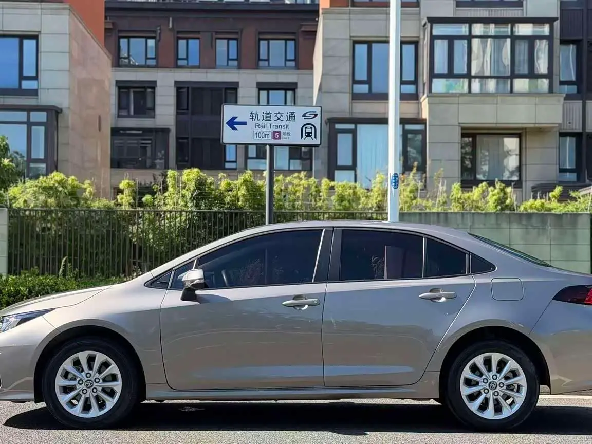 Toyota Corolla 2022 — Şəkil 2/16