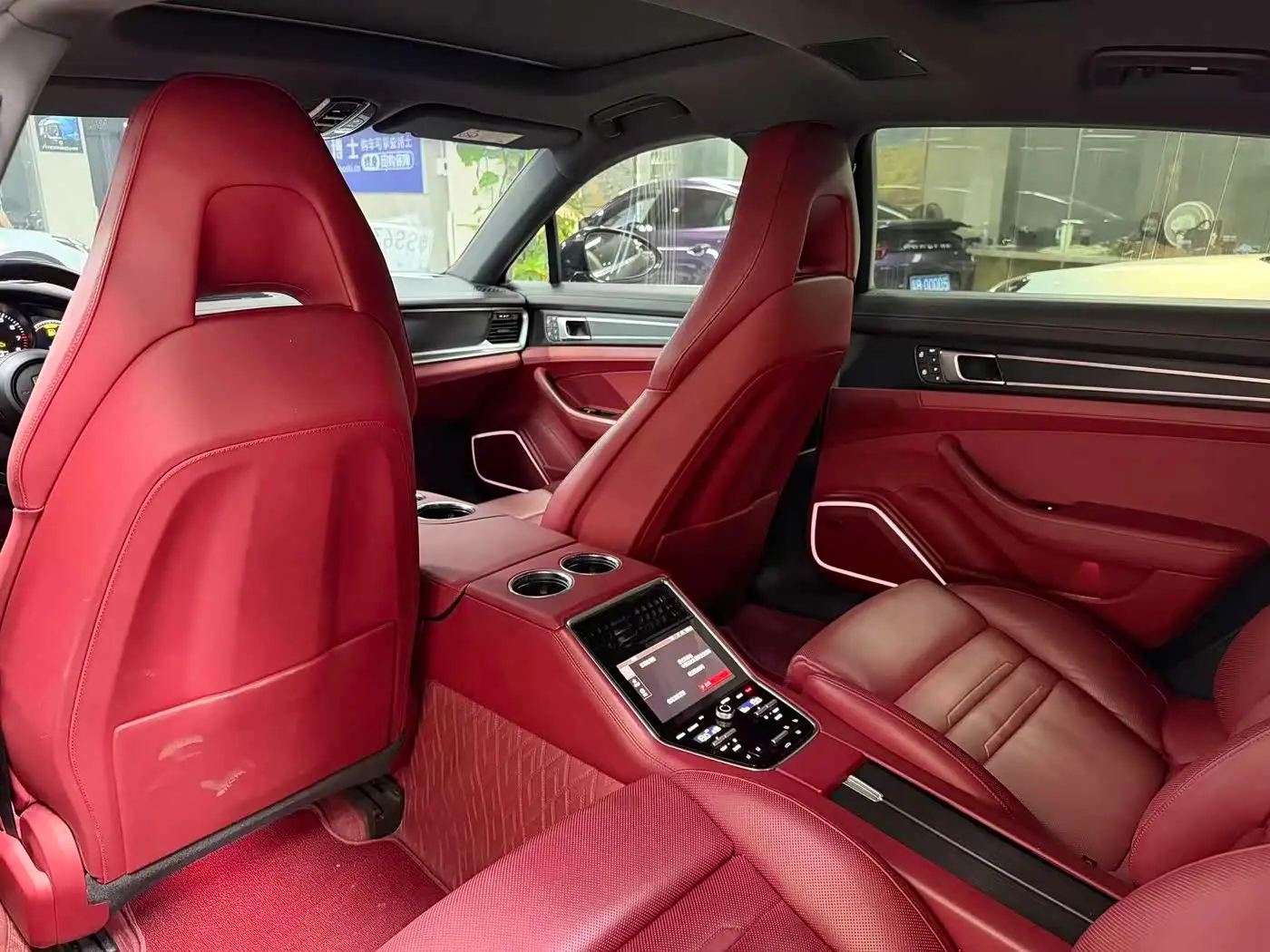 Porsche Panamera 2023 — Photo 5/11