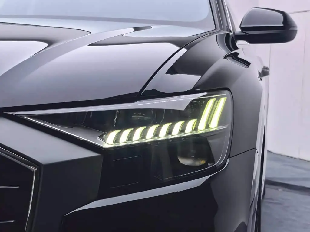 Audi Q8 2021 — Photo 17/20