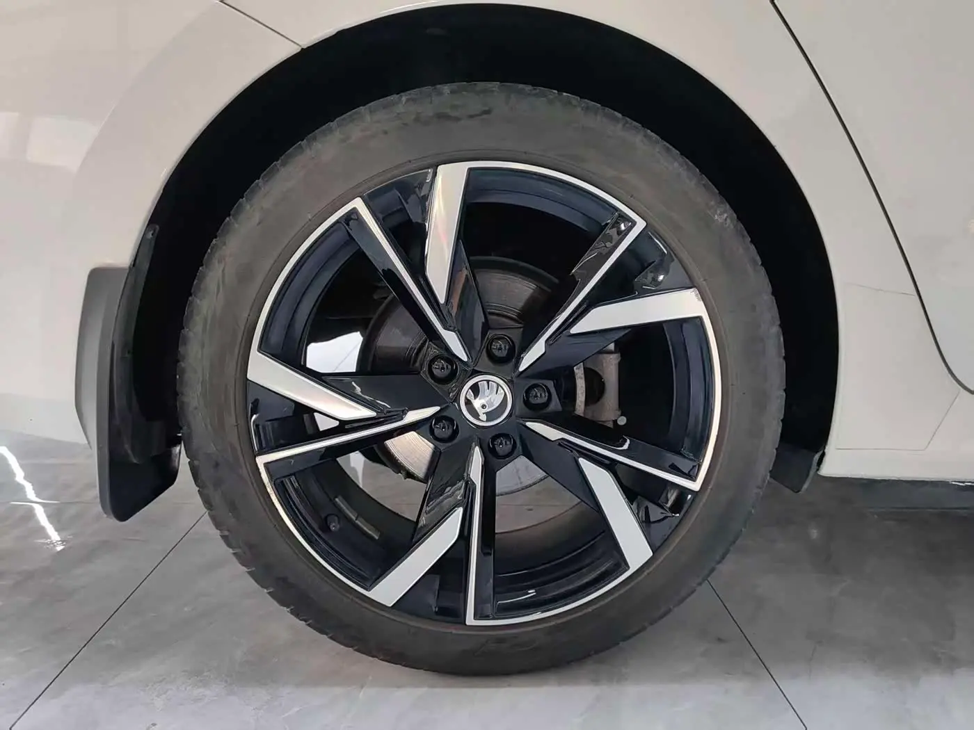 Škoda Octavia 2023 — Photo 16/20