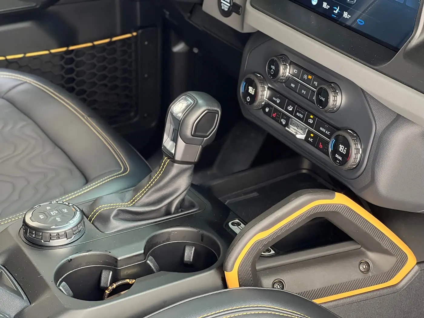 Ford Bronco 2025 — Фото 13/20