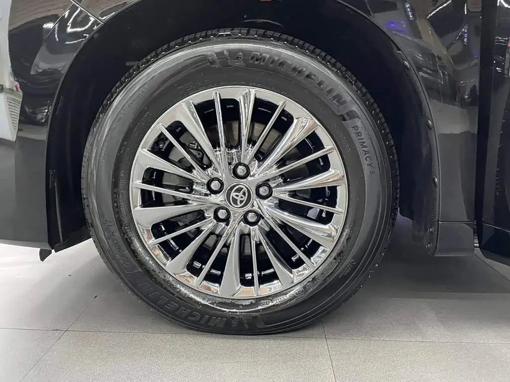 Toyota Alphard 2020 — Photo 16/16