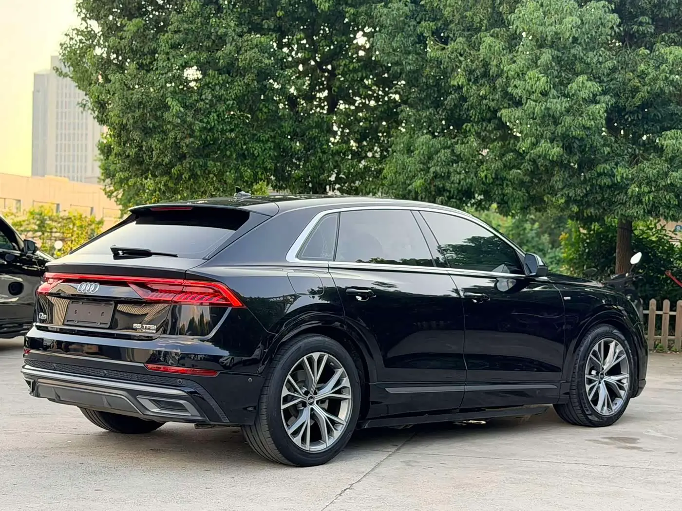 Audi Q8 2021 — Photo 9/9
