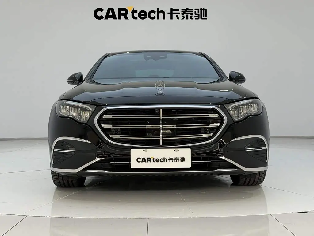 Mercedes-Benz E-Class 2025 — Фото 3/20