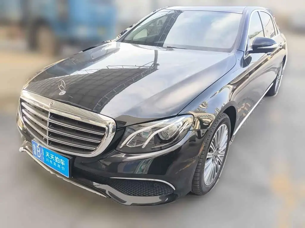 Mercedes-Benz E-Class 2020 — Фото 1/13