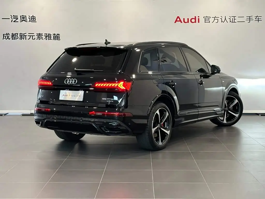 Audi Q7 2023 — Фото 4/16
