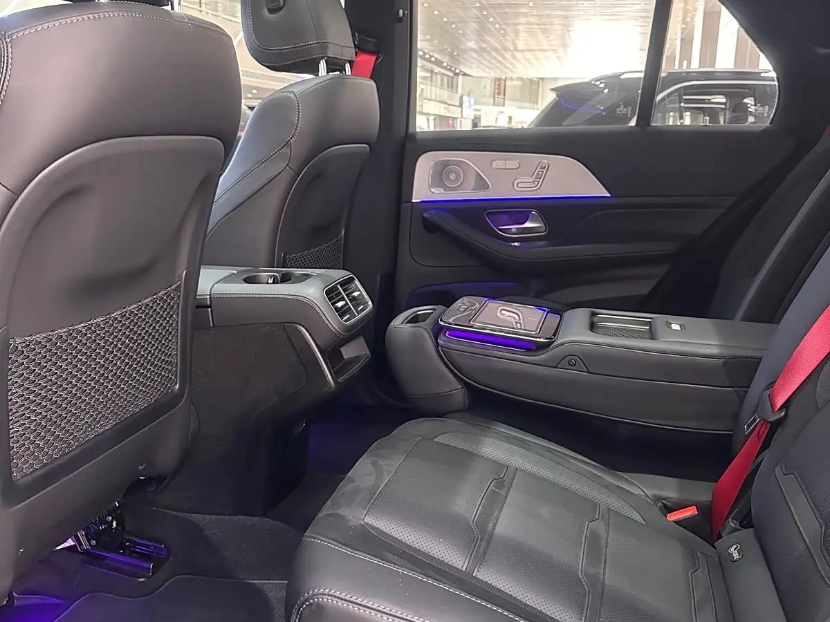 Mercedes-Benz GLE AMG 2022 — Photo 6/14