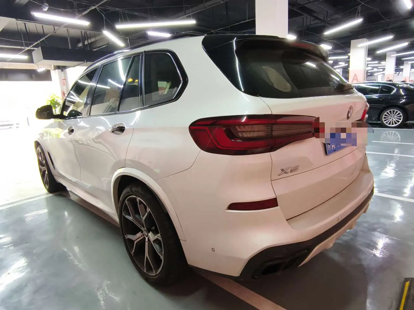 BMW X5 2019 — Photo 8/9