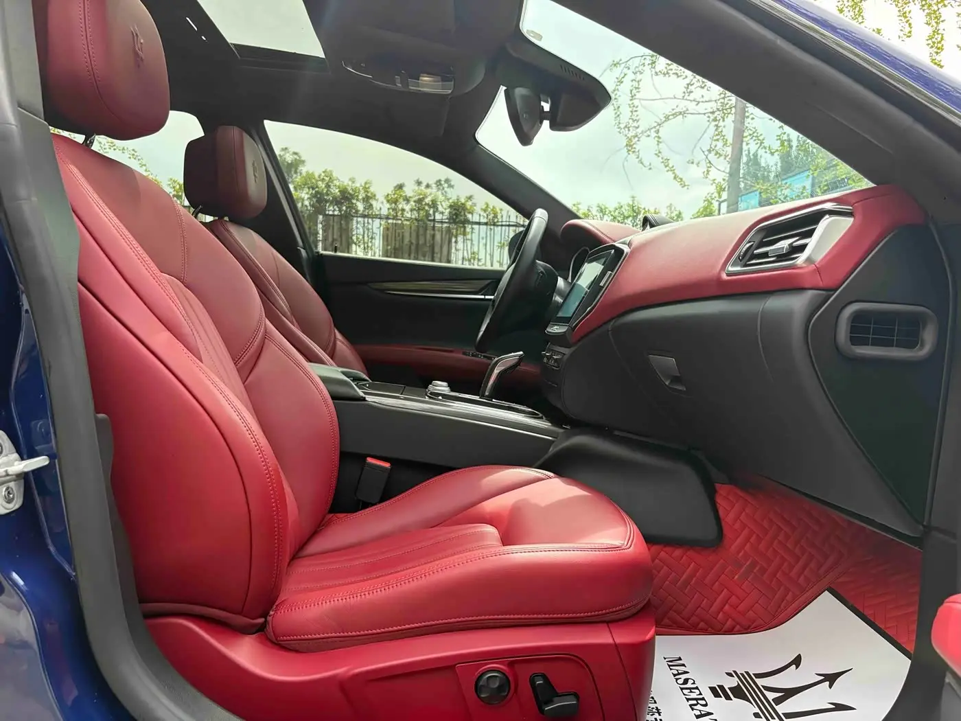 Maserati Ghibli 2020 — ფოტო 10/20