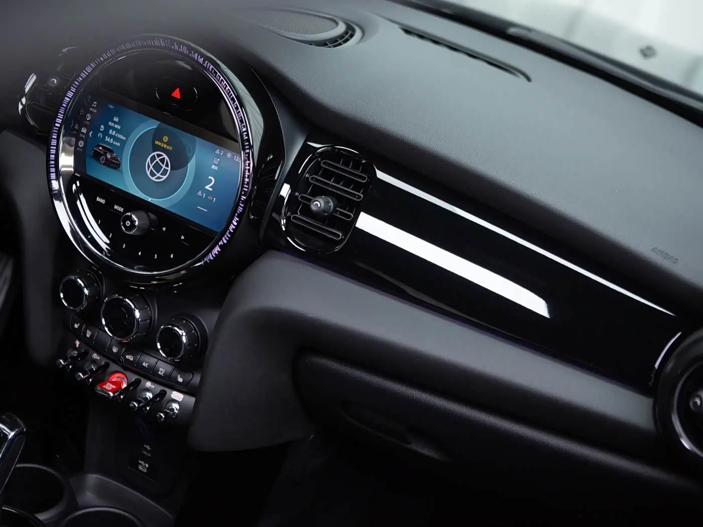 MINI JCW 2023 — Фото 10/10