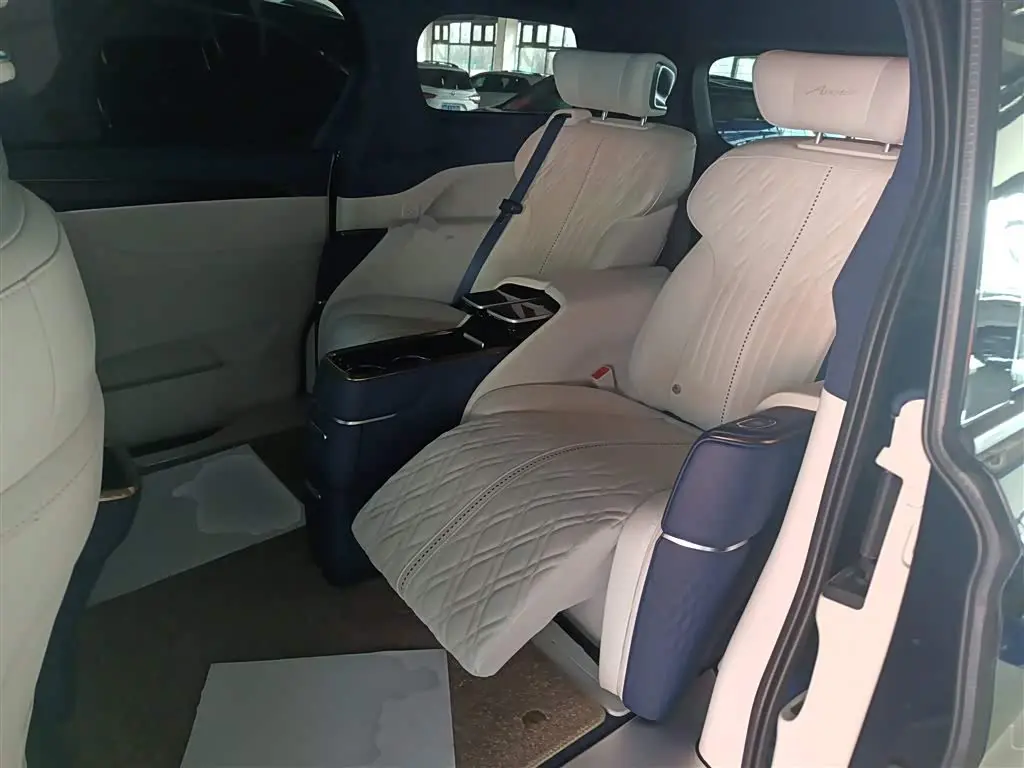 Buick GL8 2022 — Photo 17/20