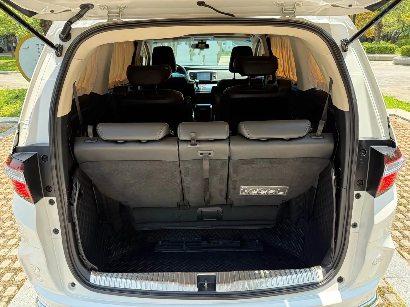 Honda Odyssey 2020 — Photo 15/15