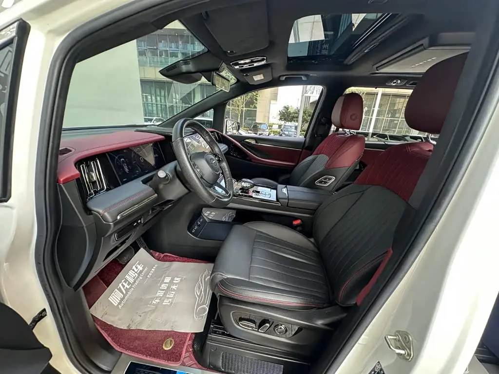 GAC Trumpchi Trumpchi M8 2023 — Şəkil 11/15