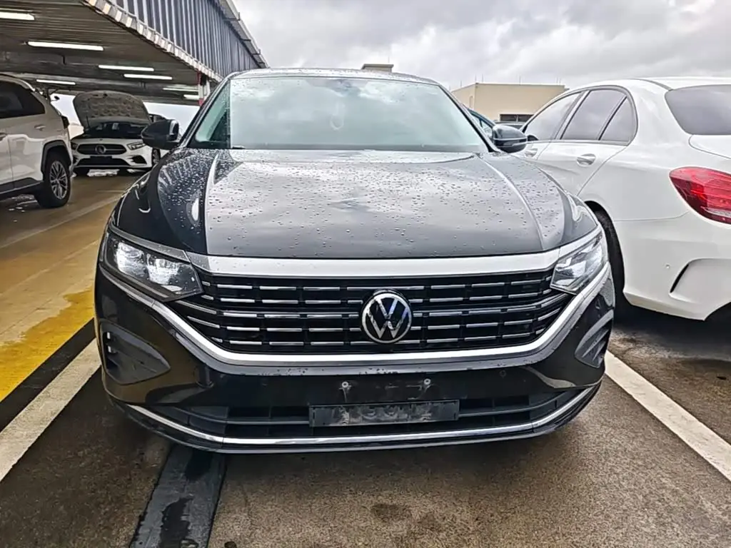 Volkswagen Passat 2023 — Фото 3/20