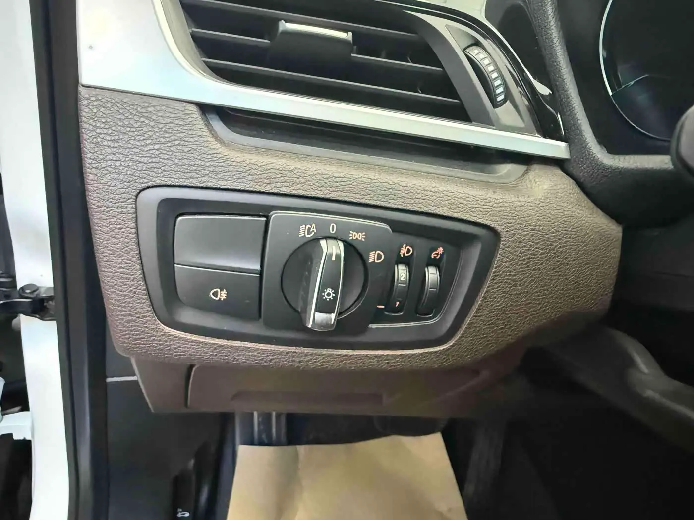 BMW X1 2022 — Şəkil 10/20
