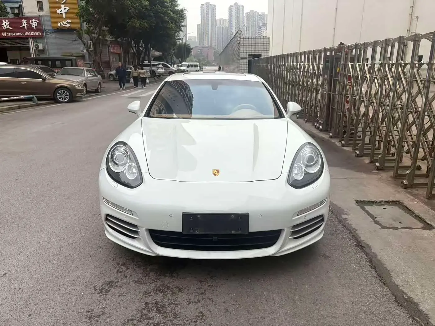 Porsche Panamera 2015 — Photo 2/14
