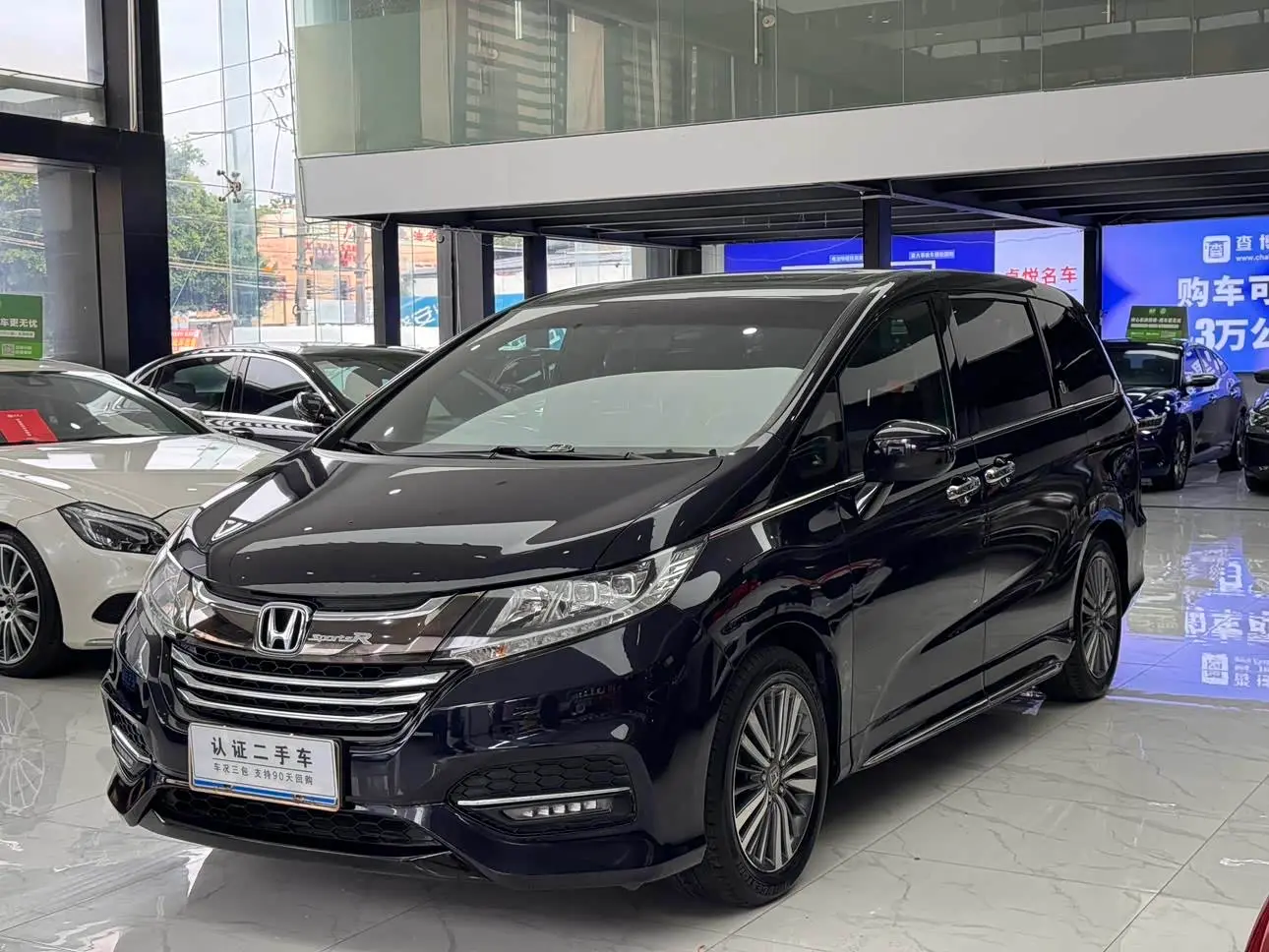 Honda Odyssey 2019 — Photo 1/20