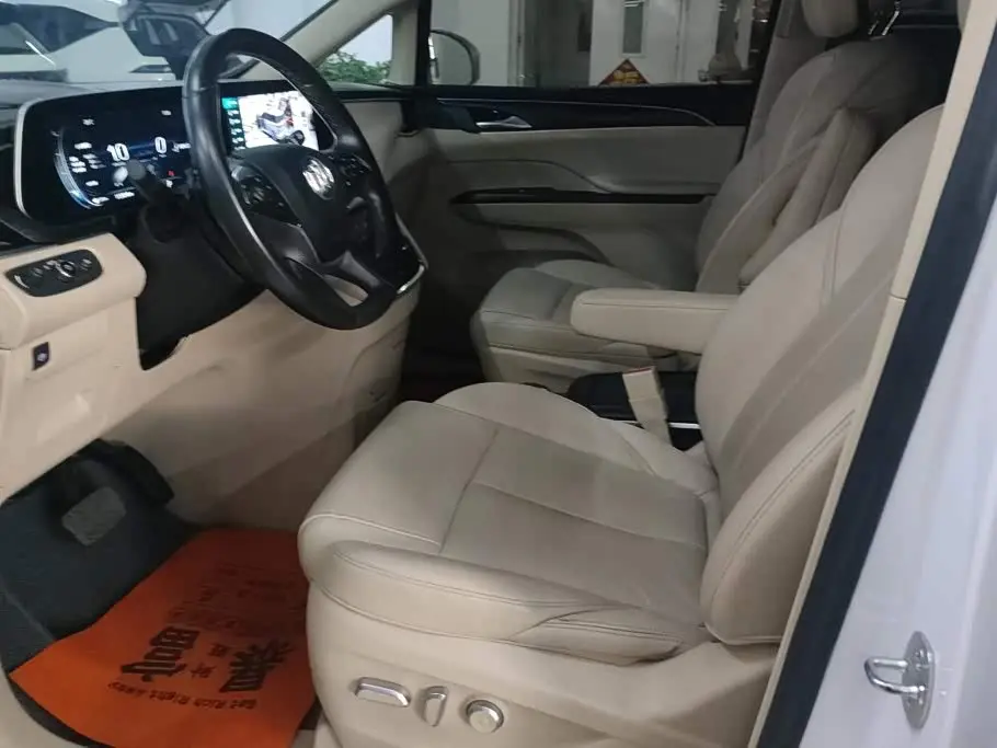 Buick GL8 2021 — Photo 9/16