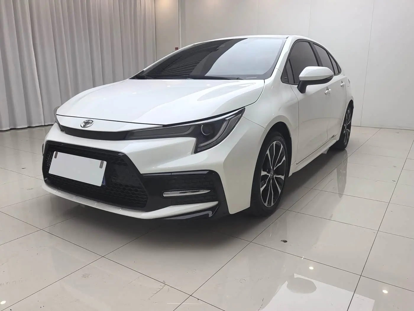Toyota Levin 2023 — Фото 1/14