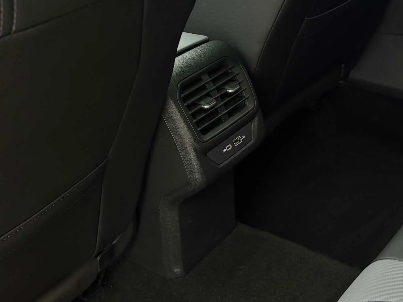 Volkswagen Lamando 2022 — Şəkil 11/20