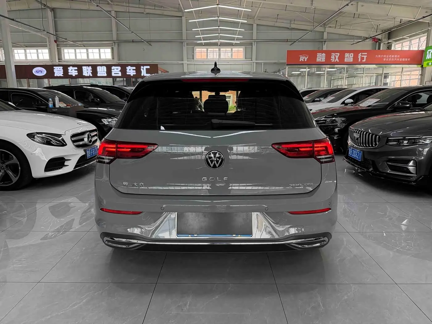 Volkswagen Golf 2023 — Photo 5/20