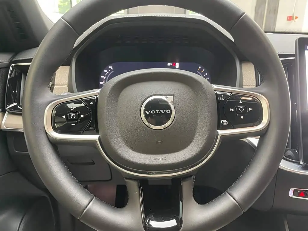 Volvo XC90 2025 — Şəkil 12/20