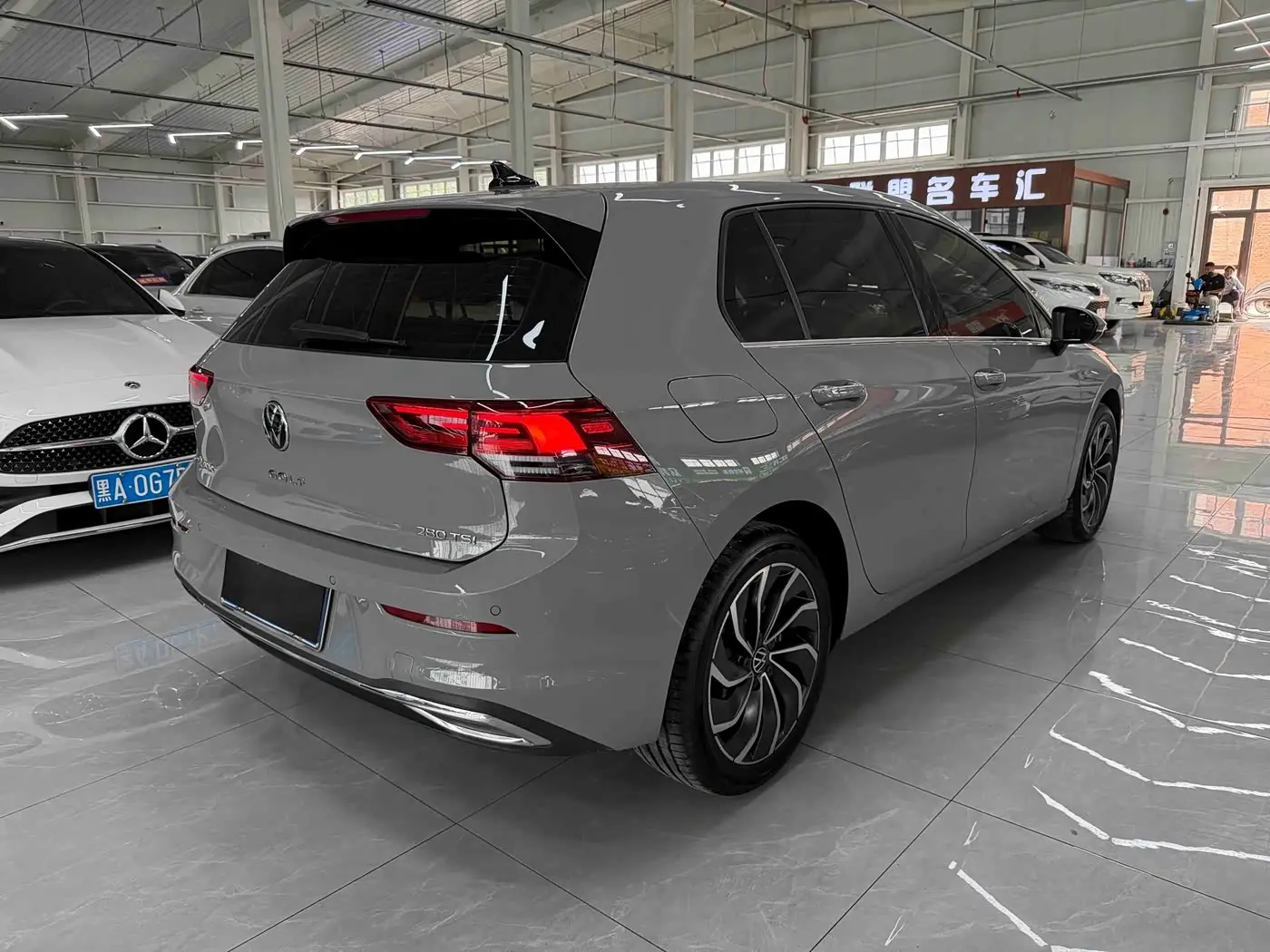 Volkswagen Golf 2023 — Photo 4/20