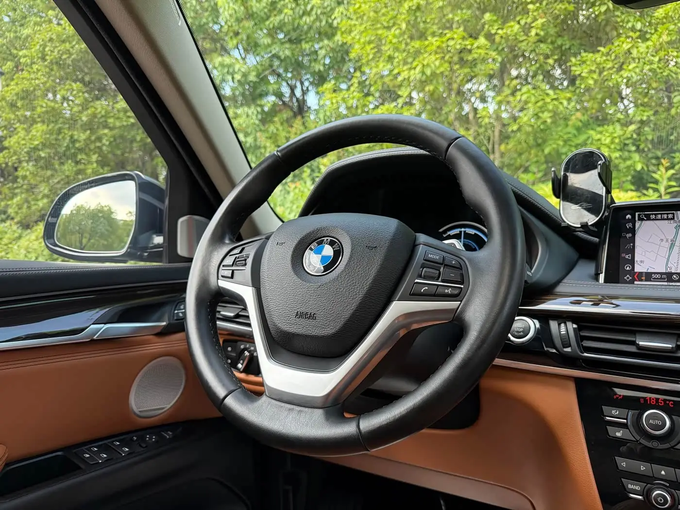 BMW X6 2018 — Фото 14/20
