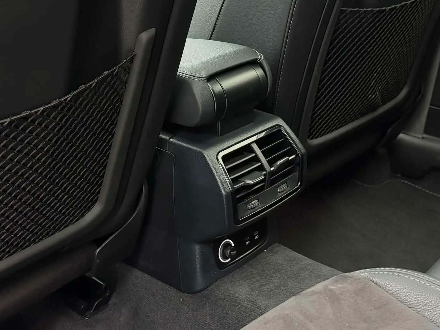 Audi Q3 2022 — Photo 12/20