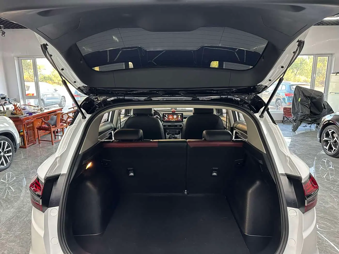 Geely Binyue 2022 — Photo 13/20